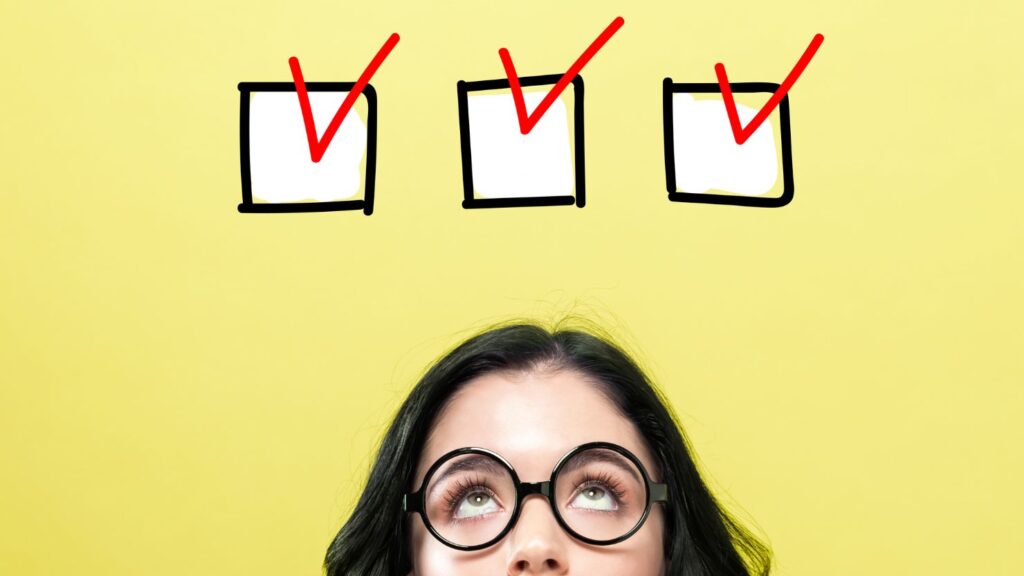 Checklist with young woman
