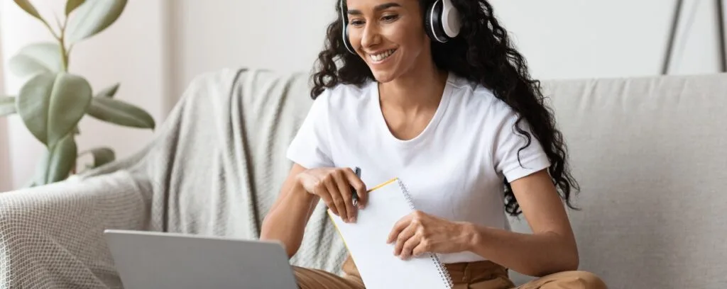 Online courses - WordPress Membership Plugin - Membership Sites Student taking an online course